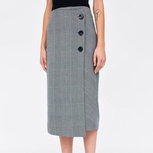 Checkered Midi Wrap Skirt from Zara